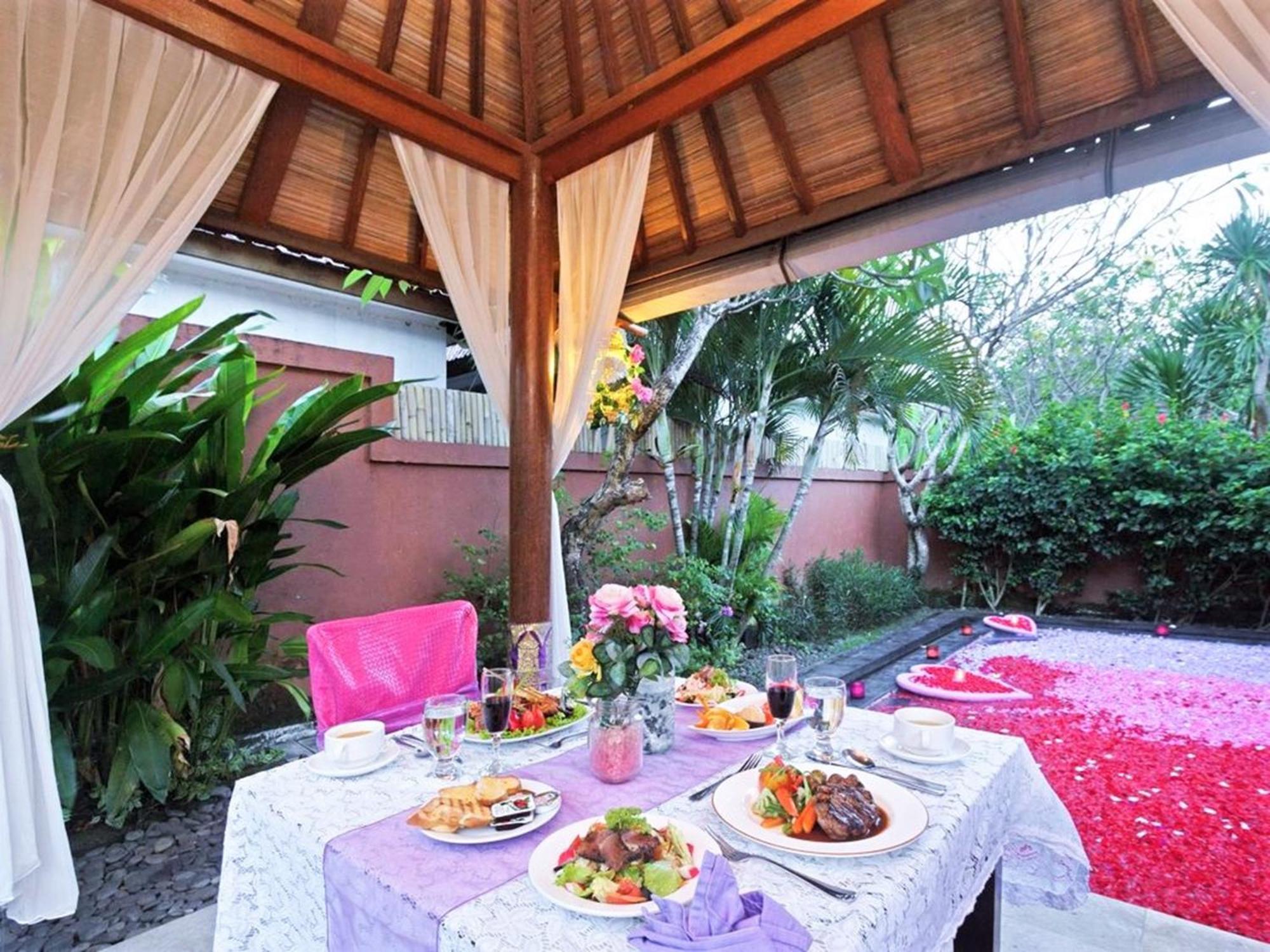 One Bedroom Private Villa Kuta Seminyak Buitenkant foto