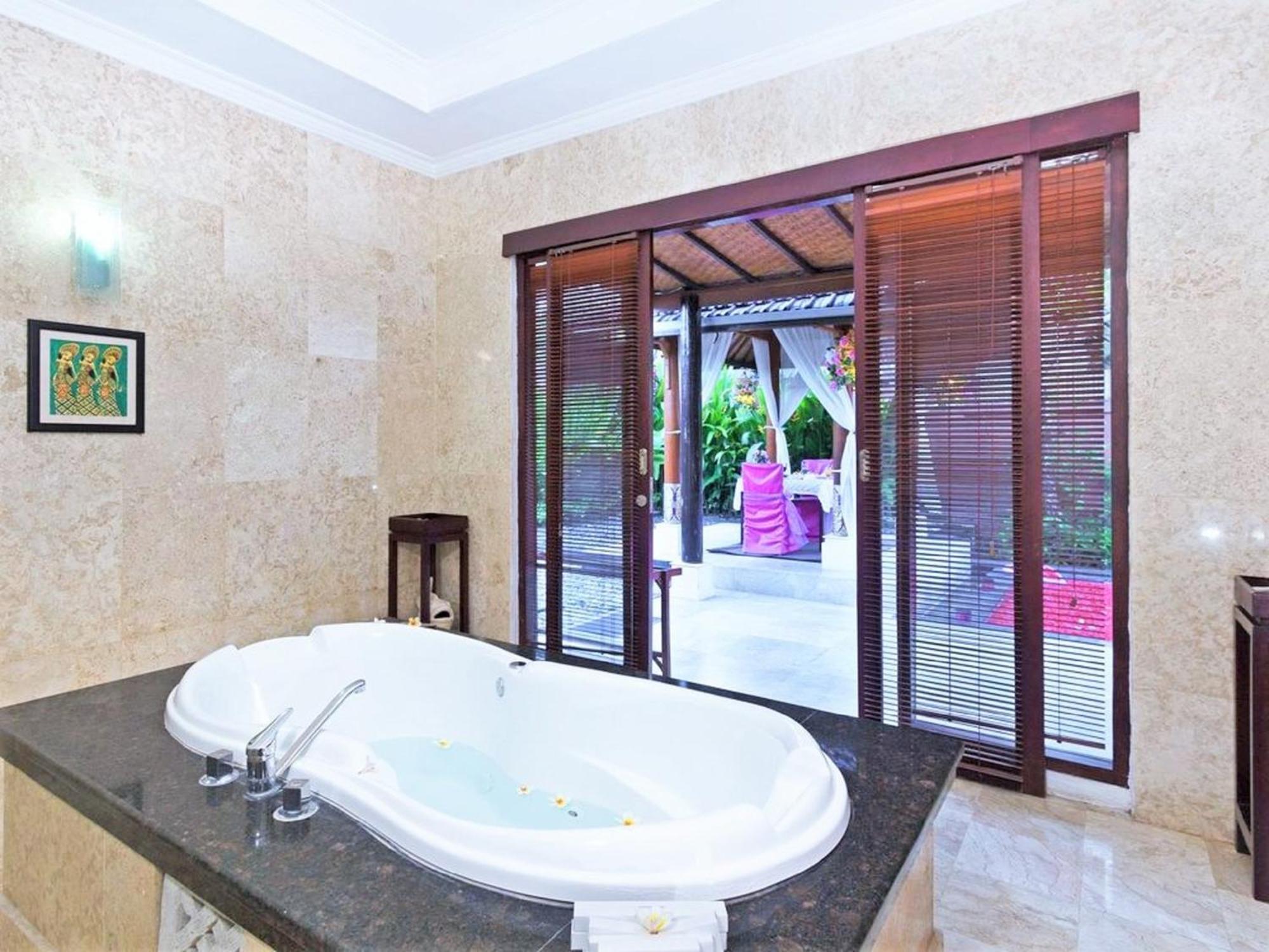 One Bedroom Private Villa Kuta Seminyak Buitenkant foto