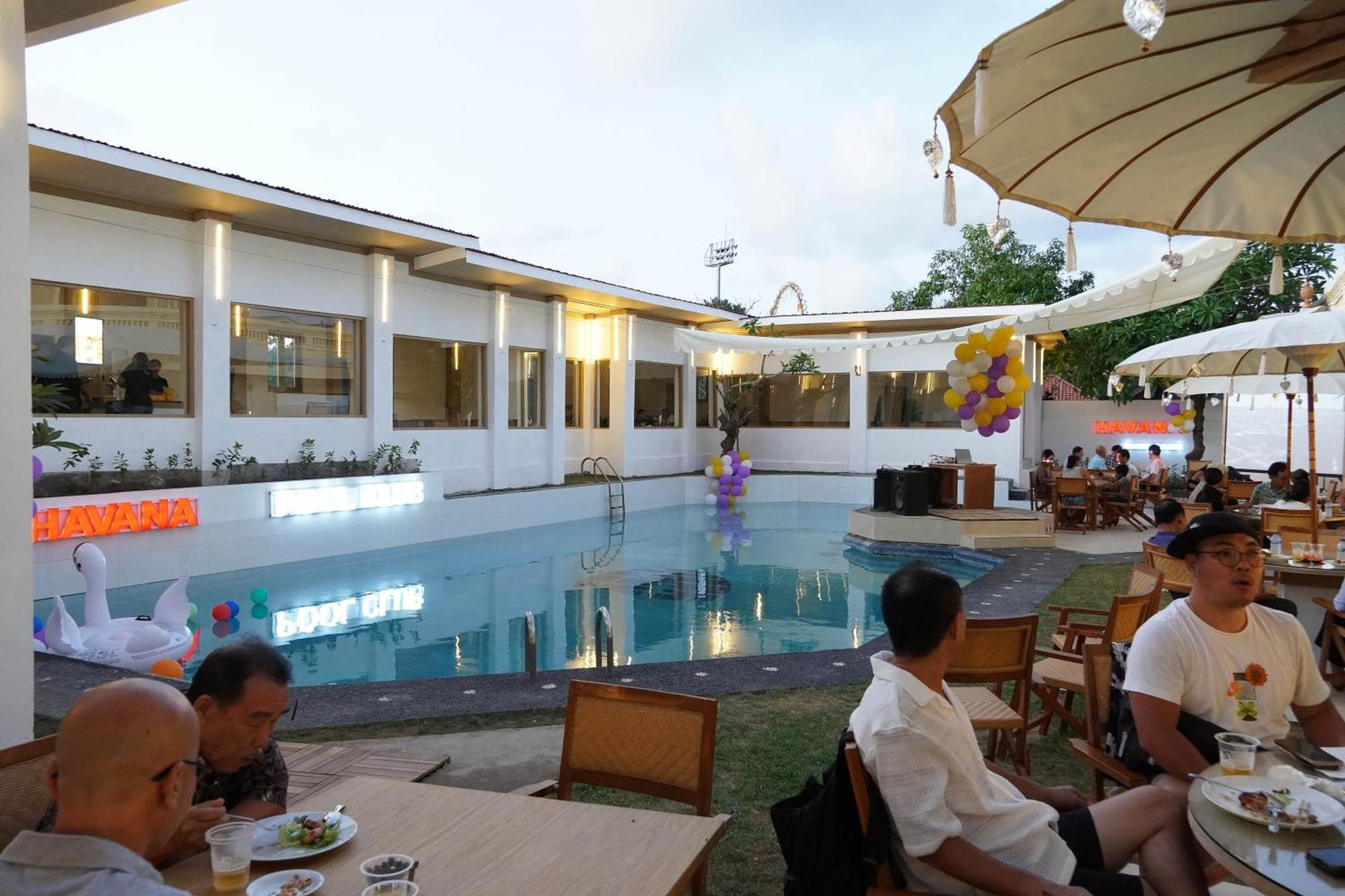 One Bedroom Private Villa Kuta Seminyak Buitenkant foto